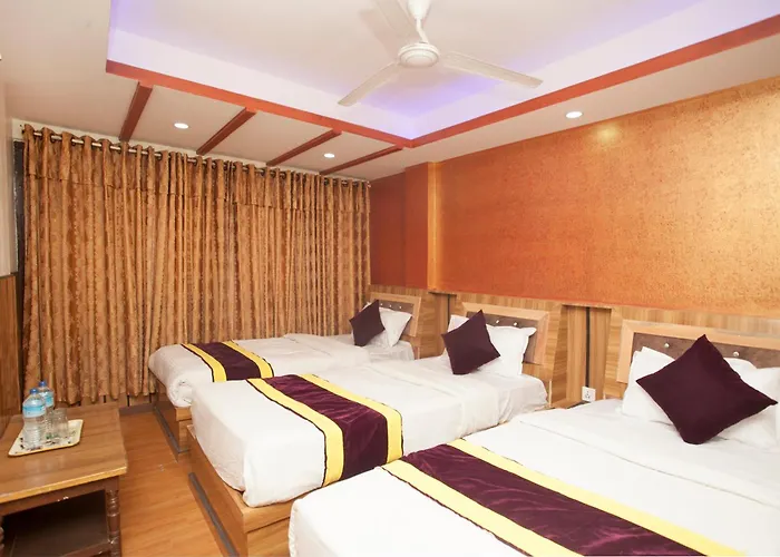 Oyo 814 Machhapuchhre Hotel *